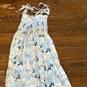 Cute summer dress! size (s)